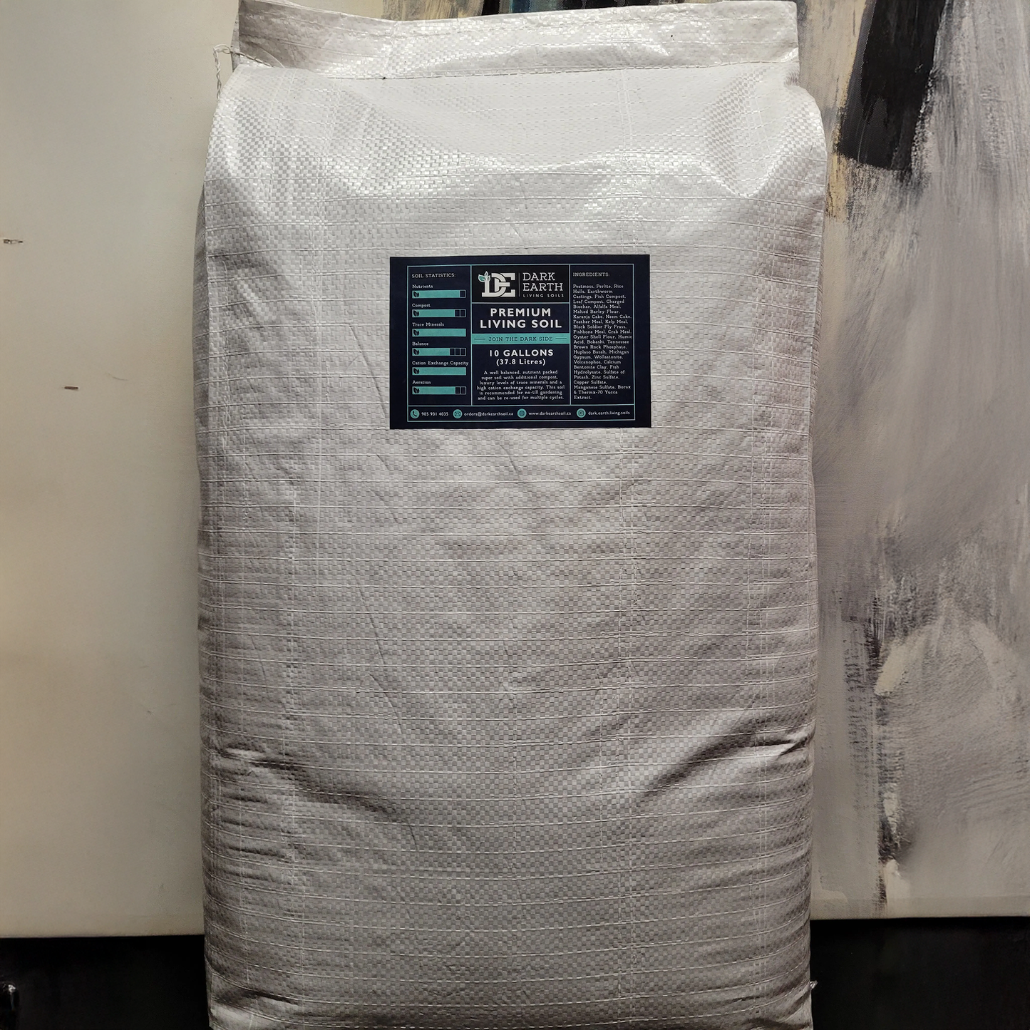 Dark Earth Premium Living Soil - 37.85 Litre